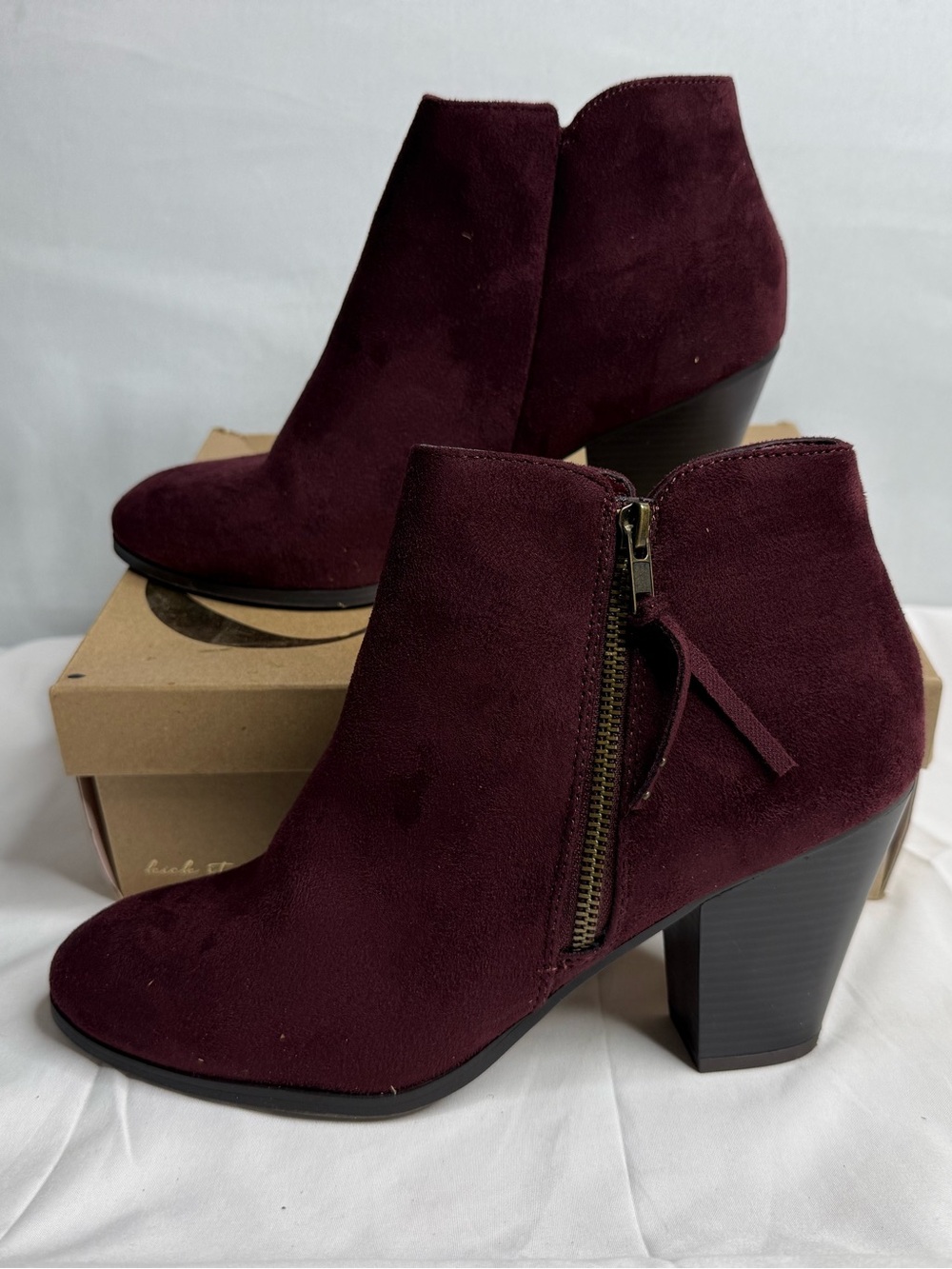 Women's ankle boots with heels from the brand Style & Co size 10